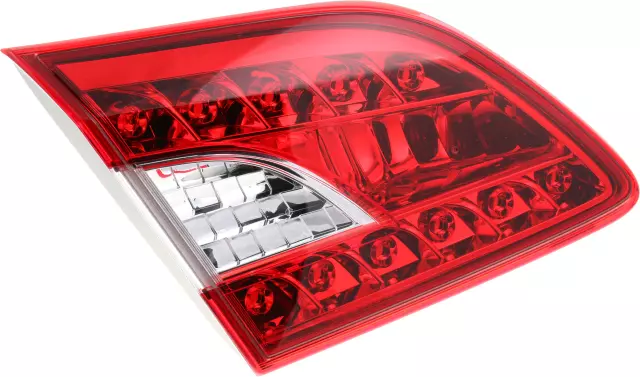 Tail Lamp Assembly - Driver's Side (LH) - Nissan (26555-3SH5A)