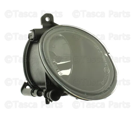 Fog Lamp Assembly - Passenger Side (RH) - Volvo (30764931)