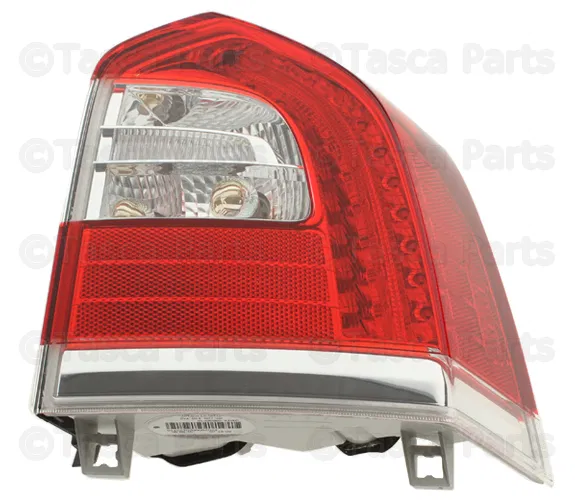 Tail Lamp Assembly - Passenger Side (RH) - Volvo (31395960)