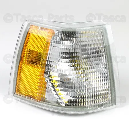 Park/Turn Lamp - Passenger Side (RH) - Volvo (6817774)